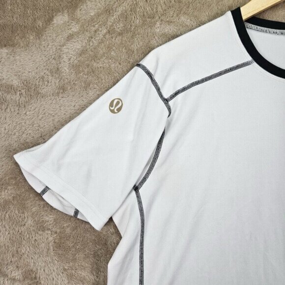 Lululemon Gym Workout Performance Athletic Men's T-Shirt White Short Sleeve Logo - Picture 7 of 10